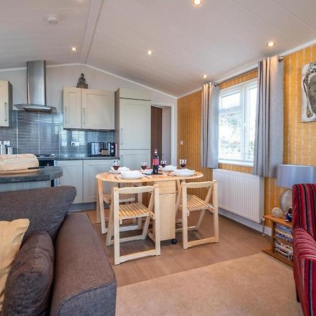 Sizewell Chelsea Lodge - Aldeburgh Coastal Cottages מראה חיצוני תמונה